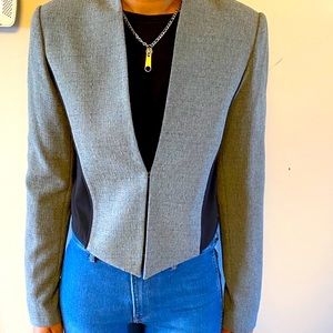 Tahari black and gray cropped blazer